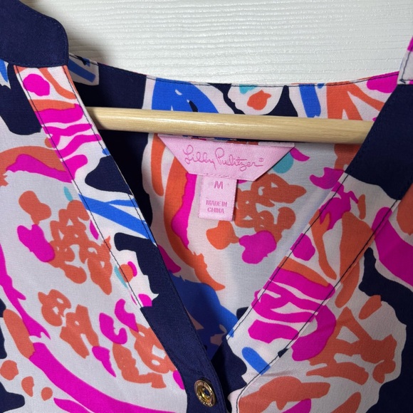 Lilly Pulitzer Alexandra Top Blouse Silk Women's Medium Blue Pink Resort Travel - Picture 3 of 12